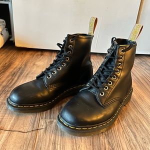 Dr Marten Boot size 8